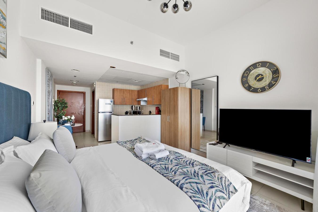 Stonetree - Newly Furnished - Near Metro Apartment